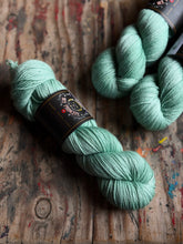 Cargar imagen en el visor de la galería, Merino Superwash