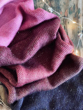 Cargar imagen en el visor de la galería, Don’t Look Back In Anger Ombré Stellina
