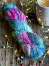 Cargar imagen en el visor de la galería, Acquiesce Fluff
