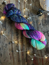 Cargar imagen en el visor de la galería, Morning Glory Donegal (ÚLTIMA MADEJA)
