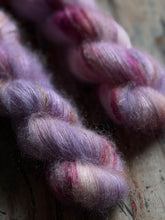 Cargar imagen en el visor de la galería, DOMESTIC SCENE Silky Mohair

