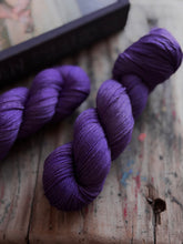 Cargar imagen en el visor de la galería, ULTRA VIOLET
