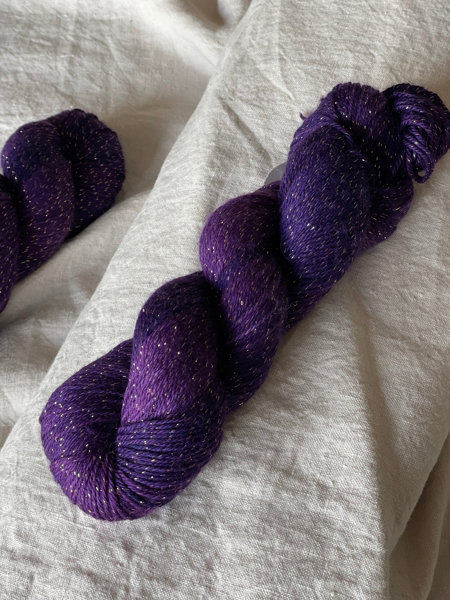 DEEP PURPLE LUREX Fingering (2 madejas)