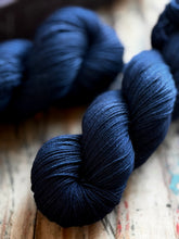 Cargar imagen en el visor de la galería, DEEP BLUE
