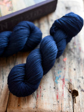 Cargar imagen en el visor de la galería, DEEP BLUE
