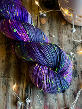 Cargar imagen en el visor de la galería, Don’t Look Back In Anger Donegal (ÚLTIMA MADEJA)
