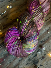 Cargar imagen en el visor de la galería, Cast No Shadow Donegal
