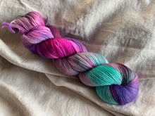 Load image into Gallery viewer, Lahues Merino Mohair (Última madeja)
