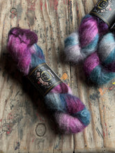 Cargar imagen en el visor de la galería, Kid Mohair Seda Lurex
